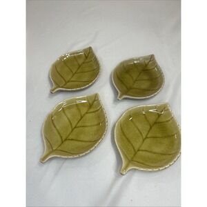 Set Of 4 TAG Autumn Leaf Shaped Crackle Glass Appetizer Or Bread Plates